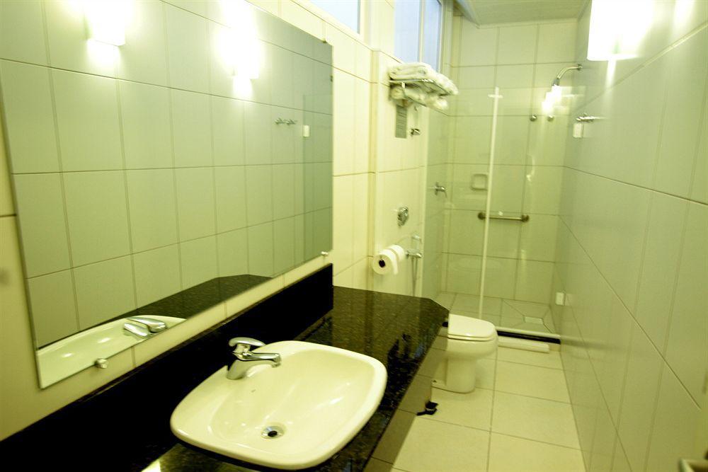 Hotel Confiance Soho Batel Curitiba Buitenkant foto