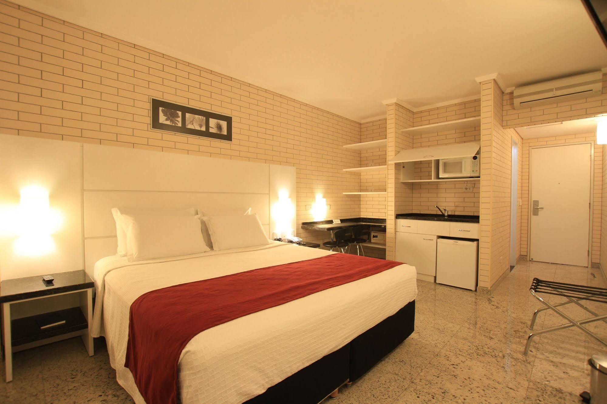 Hotel Confiance Soho Batel Curitiba Buitenkant foto